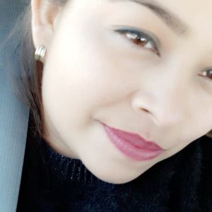 Meet your Posher, Alejandra